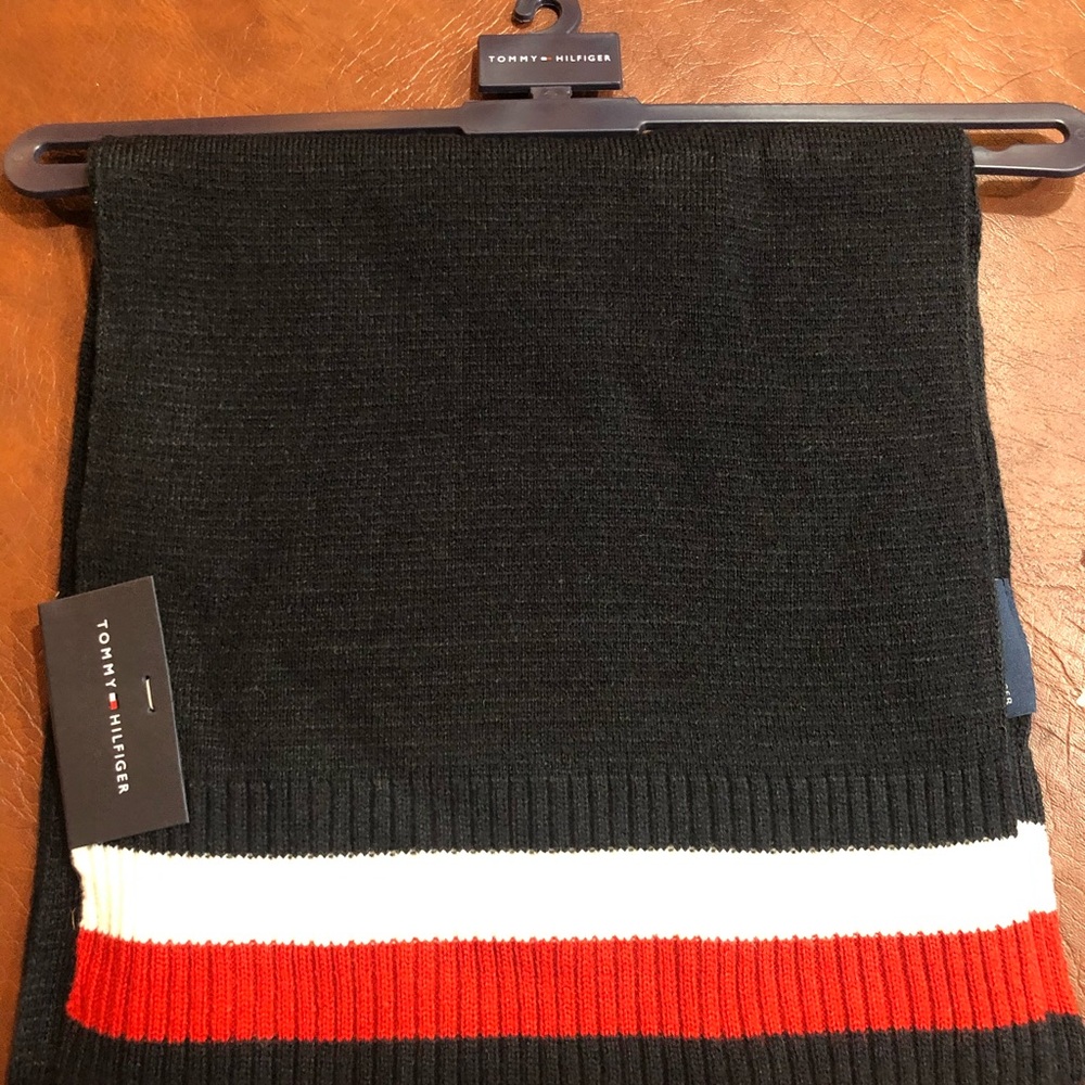 Tommy Hilfiger Scarf OS NWT